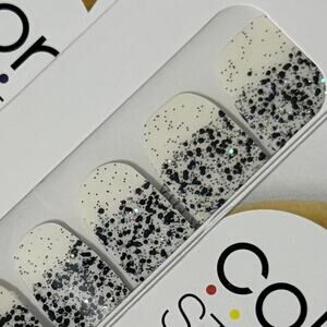 New Color Street “No Holding Black” Black Glitter Clear Overlay Nail Strips